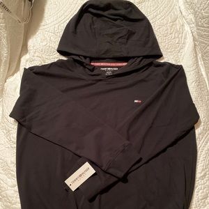 BRAND NEW Tommy Hilfiger Pullover